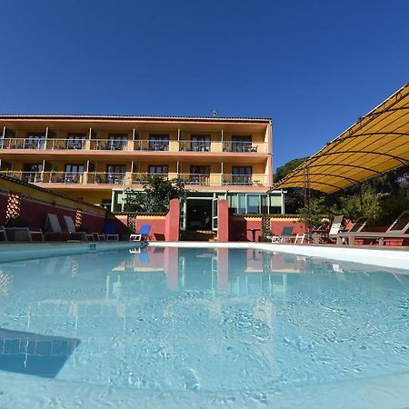 Hotel Cyrnea Кальви Экстерьер фото