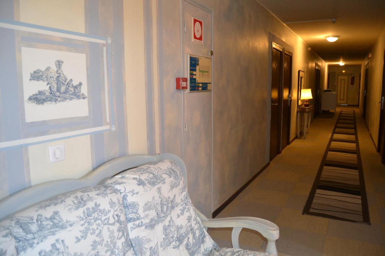 Hotel Cyrnea Кальви Экстерьер фото