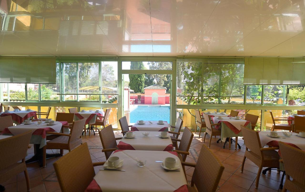 Hotel Cyrnea Кальви Экстерьер фото
